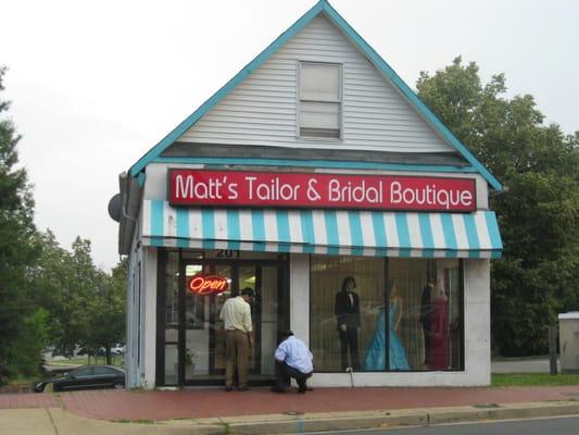 Matt's Custom Tailor & Tuxedo