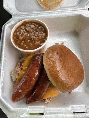 Bo-Hawg Sandwich w/ Baked Beans