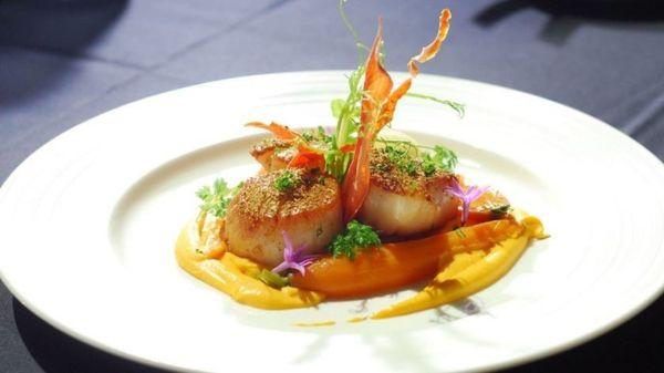 Dayboat U10 Scallops & Butternut Squash Puree