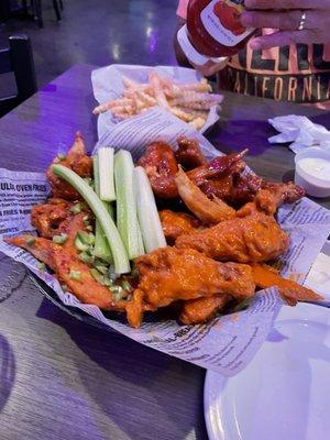 Jumbo wings