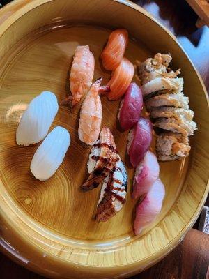 Mixed nigiri