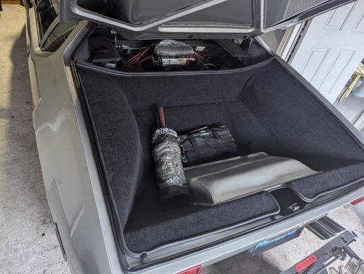 Cargo liner for DeTomaso Pantera