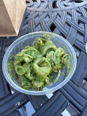 Pesto tortellini