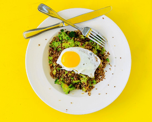 Breakfast Quinoa Bowl