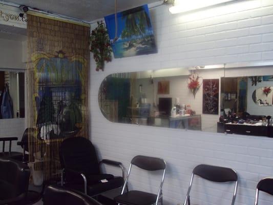 Ling's Salon***** All new remodel