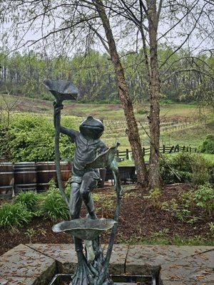 frog statue by the tasting room