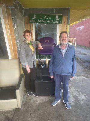 Mr. Mrs. RM Mercado stopped by the car wash after finding me online for a shoe shine today.