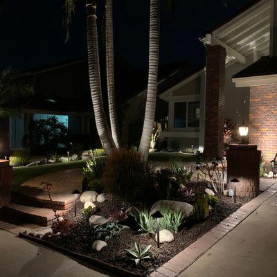 Outdoor Landscape Lighting | Top Notch Delight Walkway Lights