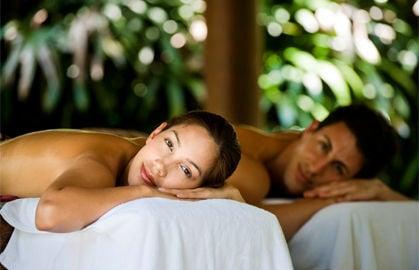 COUPLES MASSAGE ... REKINDLE THE MAGIC!