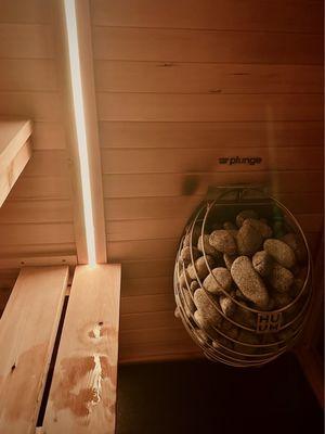 Plunge sauna w/ HUUM heater