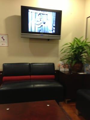 Waiting room, I Love Lucy is on