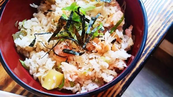 Grilled salmon bowl