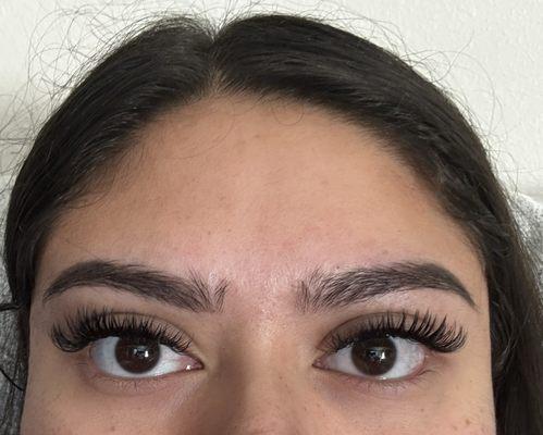 Day after appointment. Hybrid lash set