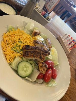 Grilled chicken salad