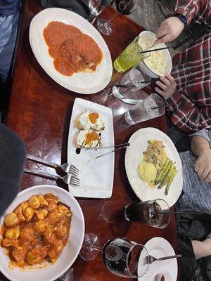 Lasanga, saccotini, fettuccine Alfredo, and welsh chicken