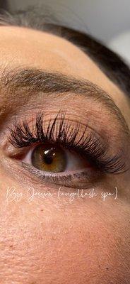 Eyelash wispy!