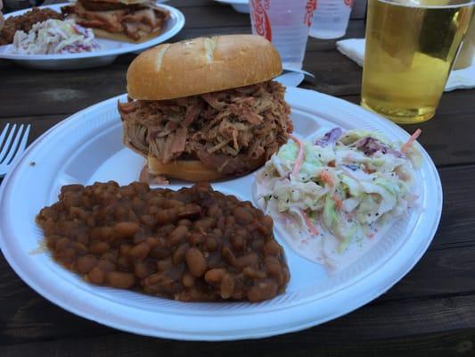 Pulled pork sandwich