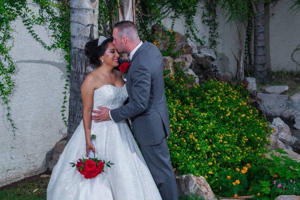 Bride & Groom in garden