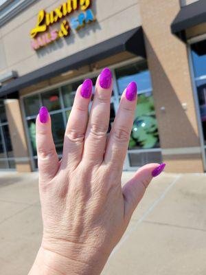 Luxury Nails & Spa