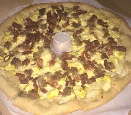 Breakfast pizza