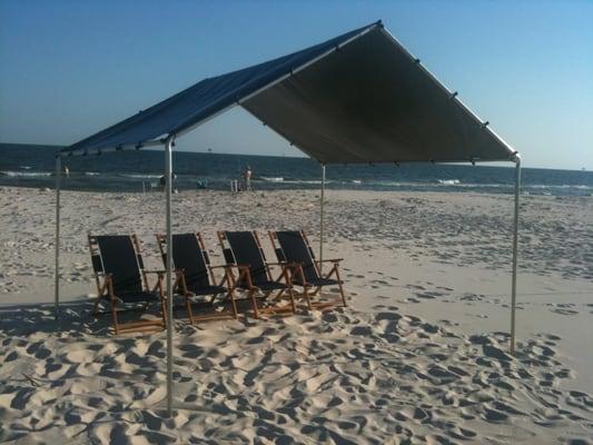 Canopy & Wooden Lounge Chairs