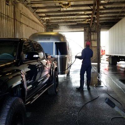 Airstream touchless wash