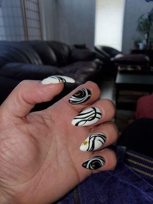 Marble White and Black Moon Tiger Claws