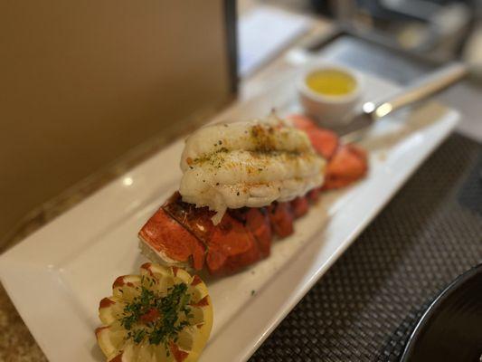 Lobster tail (6-8oz.)