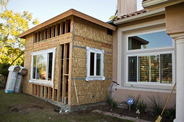 Cleeton Construction Inc of Springfield IL | Roofing Contractor | Fencing Company | Windows Install | Metal Roof Installation | Vinyl Siding