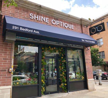 Shine Optique is the new sister store to Luxeye Optical