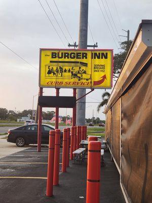 Burger Inn sign