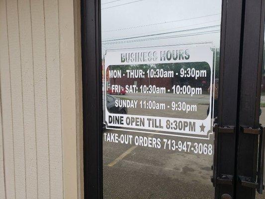 Business hours & phone number