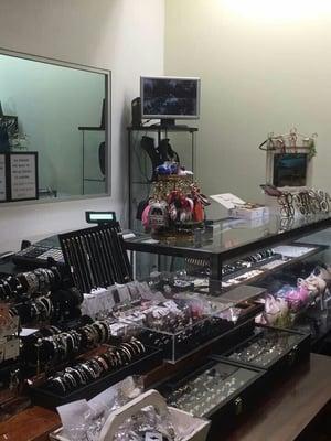 Jewelry and accessories