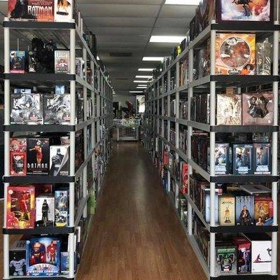 Gateway Comics and Toys showcases a selection of over a quarter million comic books and tens of thousands of toys for all tastes!