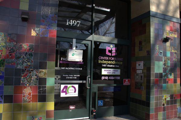 Front entrance to the day center and medical clinic