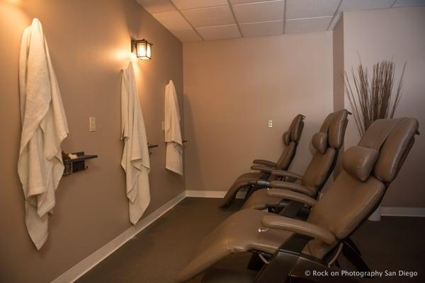 Relaxation suite for clients to rest after receiving their adjustment