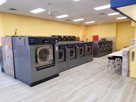 Clean! Attendants keep laundromat clean and answer questions.