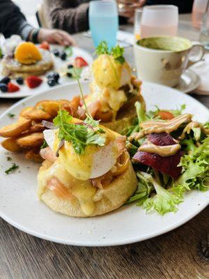 Salmon Benedict