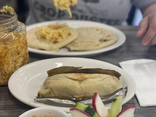 Pupusa de Queso y Jalapeno,  Tamal de Pollo