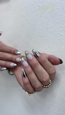 Chrome nails