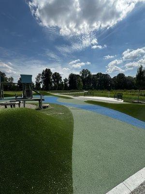 Playground equipment and water table