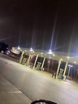 Royal Farms gas station