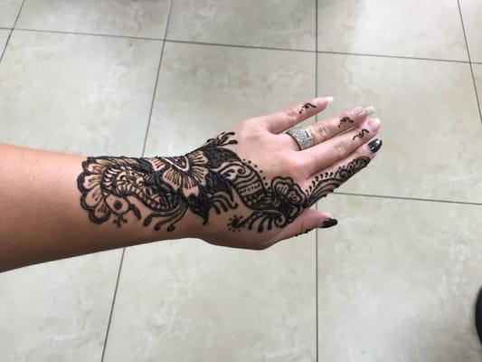 Henna by Harshi