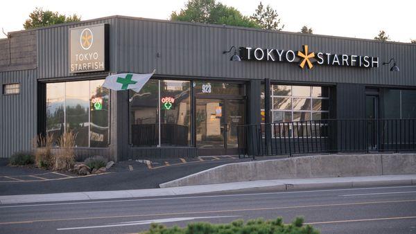 TOKYO STARFISH Dispensary SE 3rd St, Bend, OR 97702 looking at dispensary storefront from across se 3rd street.