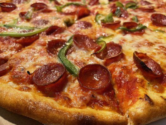 Delicious pepperoni and bell pepper pizza!!!