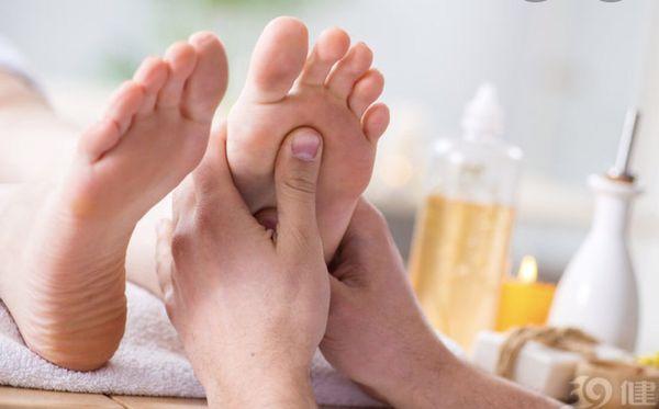 Our exquisite foot massage service