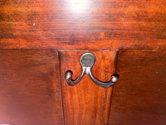 Hooks Under The Bar