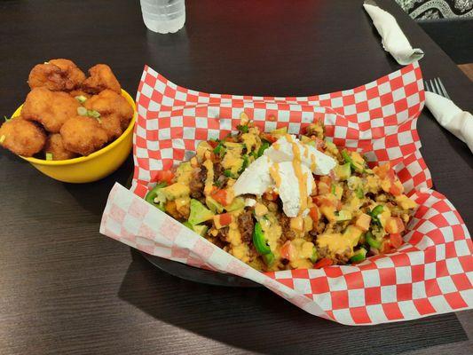 Cauliflower wings and nachos