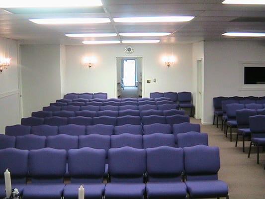 left side of sacntuary from pulpit area