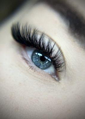 Eyelash extensions Oceanside, CA